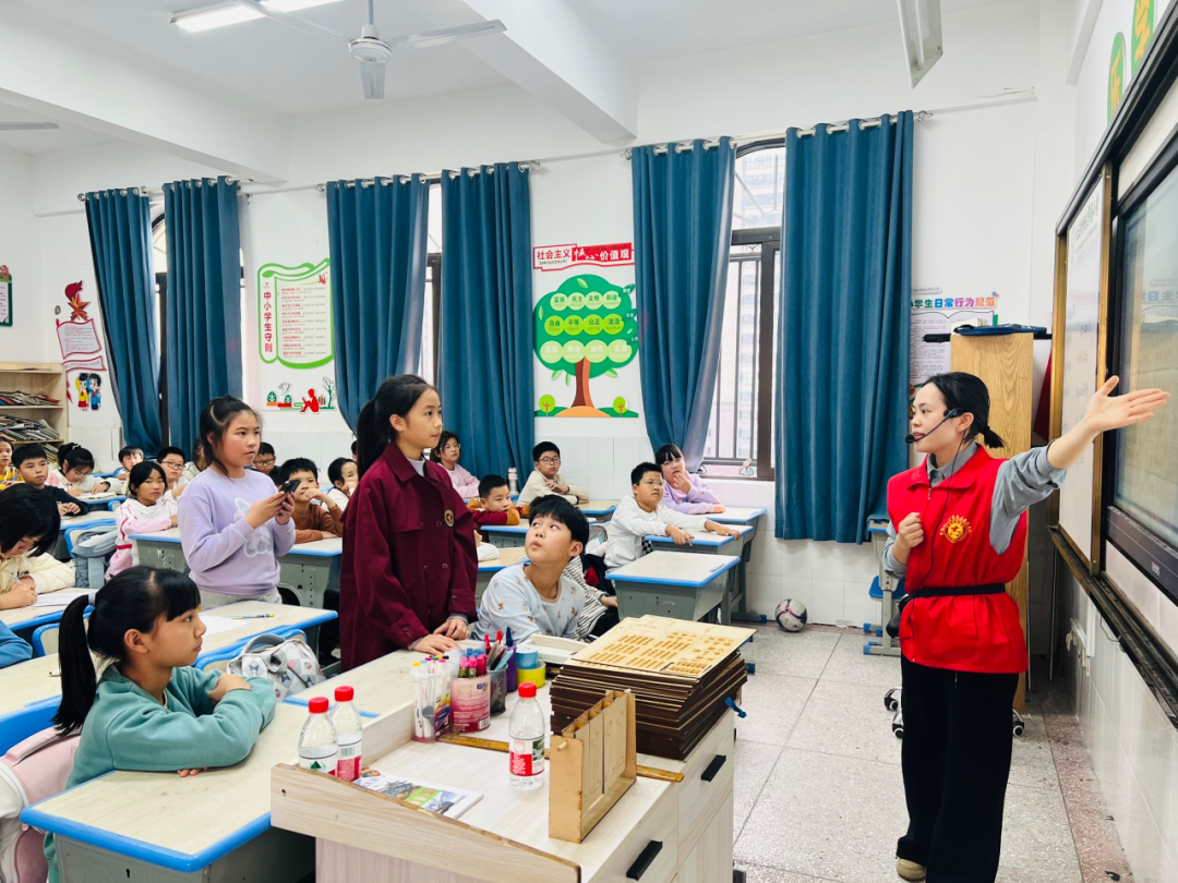 常德市科技馆“四点半”课堂首秀北正街恒大华府小学